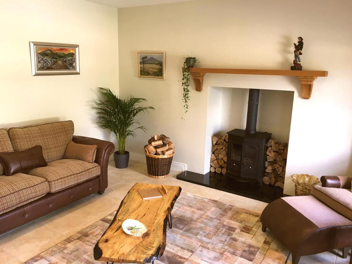 Mourne Country House Bed And Breakfast Kilkeel Exteriör bild